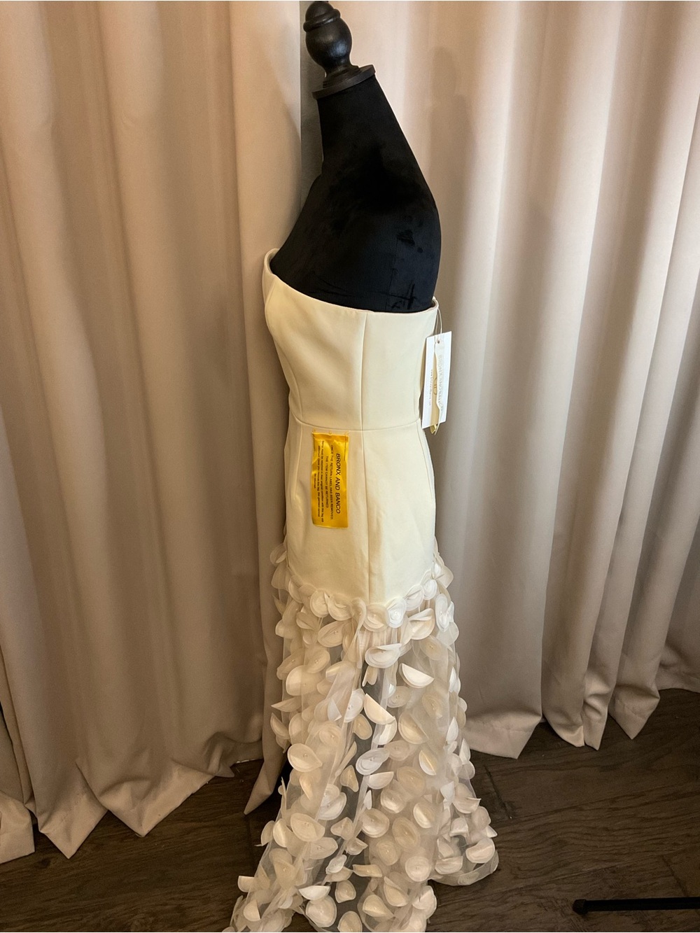 Bronx and Banco Strapless Ivory - Picture 5 of 9